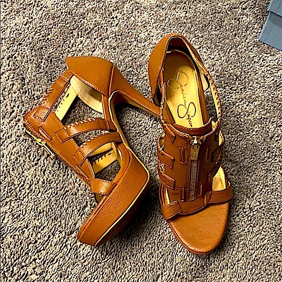 Jessica Simpson heels - Picture 1 of 1